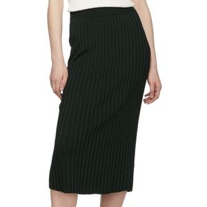 Brand New NWT Boss Fenova Rib Skirt